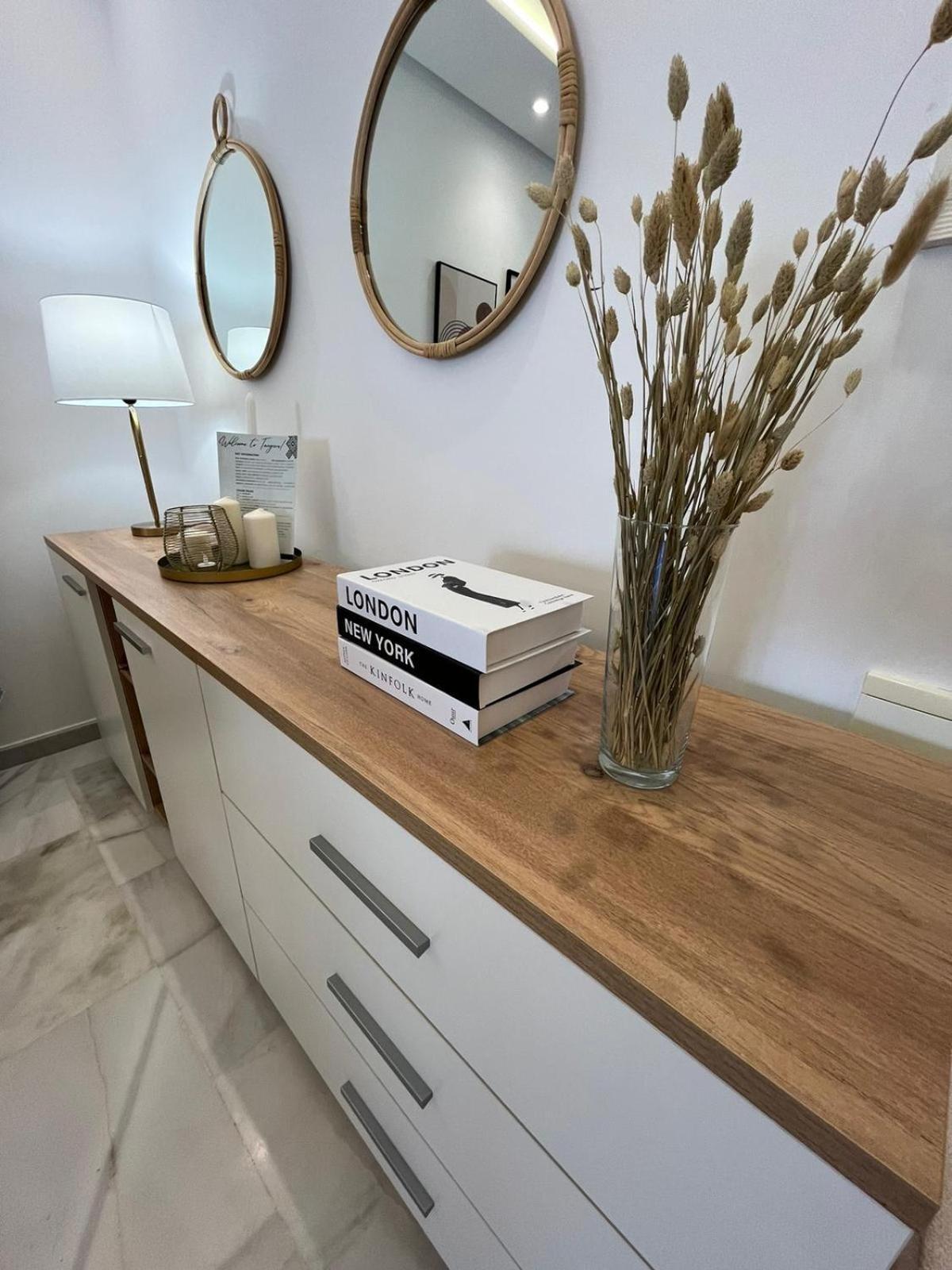 Apartment Brand New 9th Floor - Prime Location!